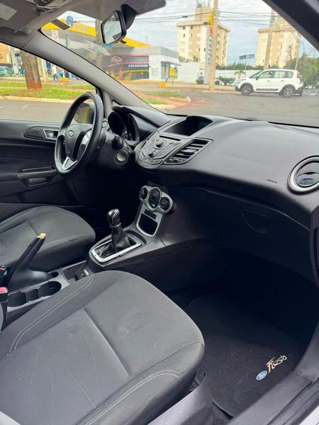 Ford Fiesta Ha 16l Se A - foto 9