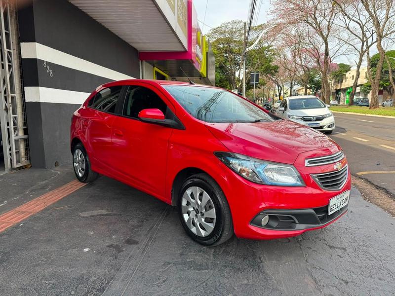 Chevrolet Onix Hatch Ls 1.0 8V Flexpower 5P Mec. - foto 3