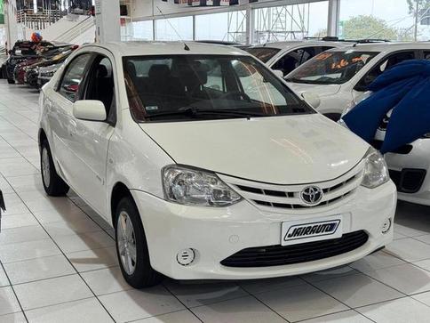 TOYOTA ETIOS SD XS