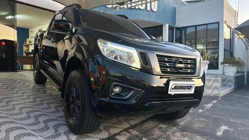 NISSAN FRONTIER LEATX4