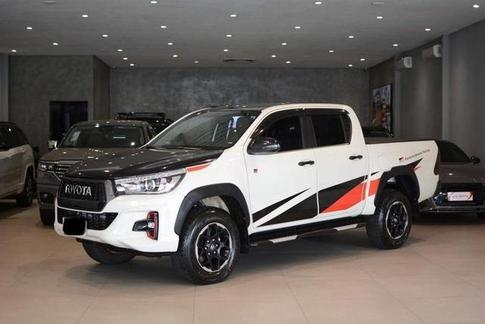 TOYOTA HILUX CD GR-S 4X4 2.8 TDI DIES AUT