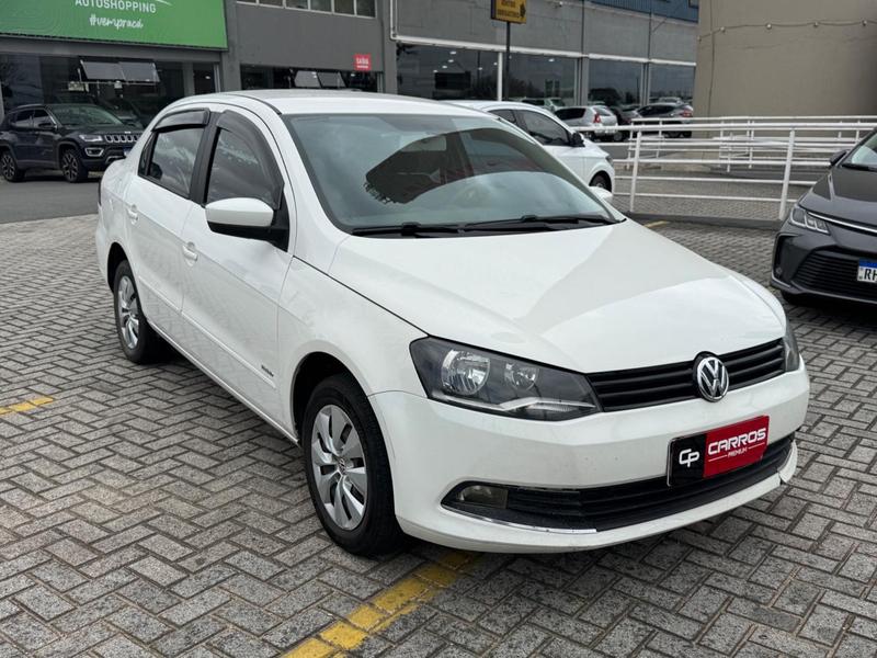 Volkswagen Voyage 2014