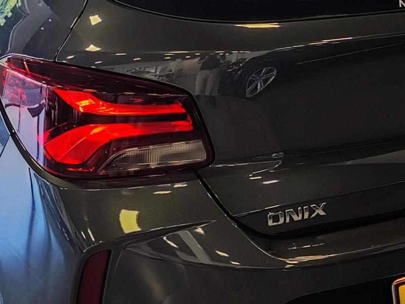 Chevrolet Onix 10tat LTZ - foto 9
