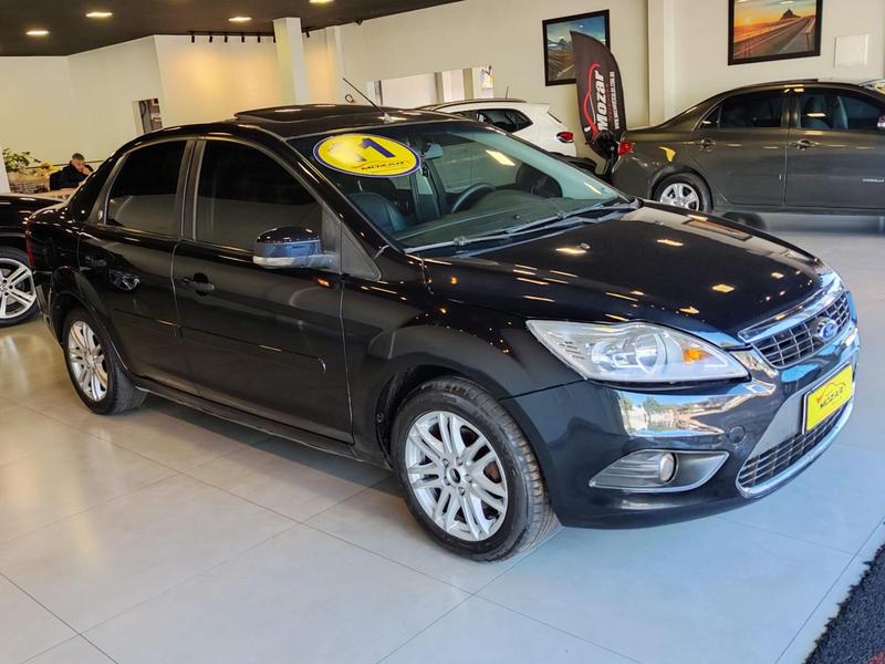 Ford Focus Sedan Ghia 2.0 16V Automático 4P - foto 2