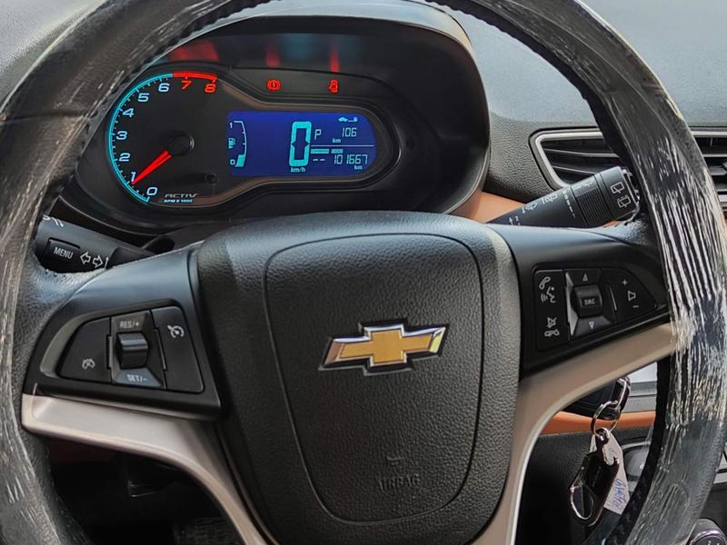 Chevrolet Onix 14at Act - foto 14