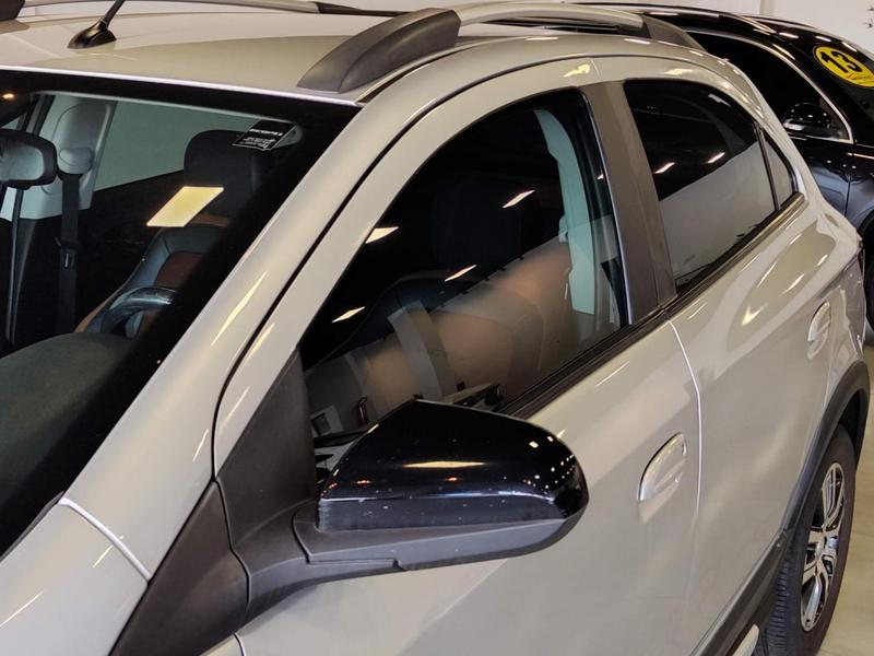 Chevrolet Onix 14at Act - foto 8