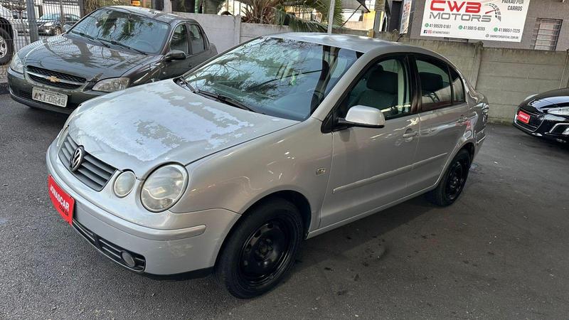 VOLKSWAGEN POLO SEDAN 1.6