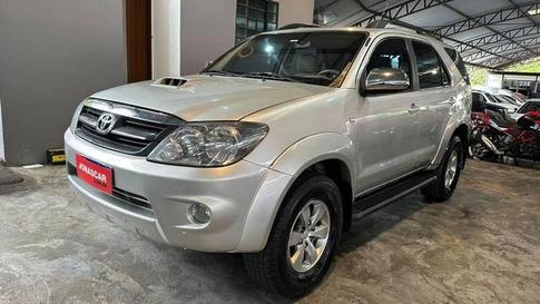 TOYOTA HILUXSW4 SRV4X4