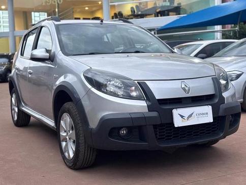 RENAULT SANDERO STEPWAY