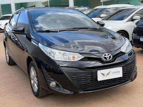 TOYOTA YARIS HB XL 13 AT