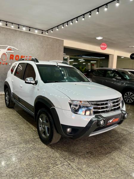 RENAULT DUSTER 20 D 4X4