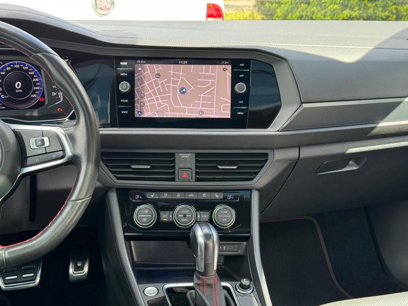 Volkswagen Jetta GLi Ag - foto 18