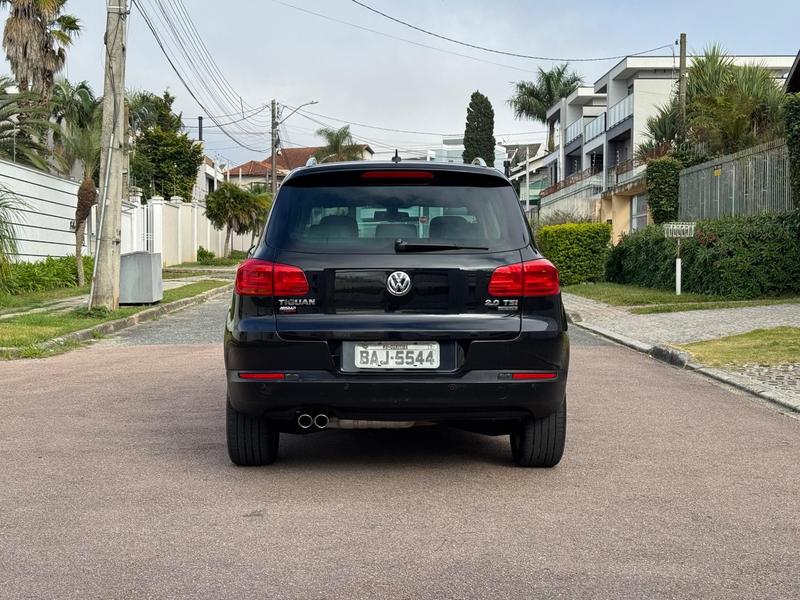 Volkswagen Tiguan 2.0 TSI - foto 6