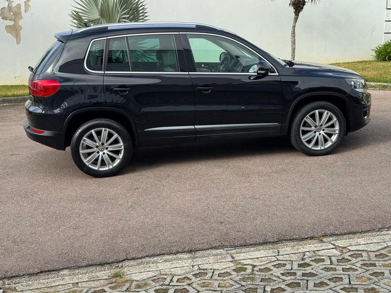 Volkswagen Tiguan 2.0 TSI - foto 7