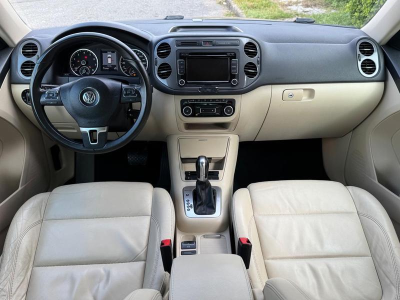 Volkswagen Tiguan 2.0 TSI - foto 12