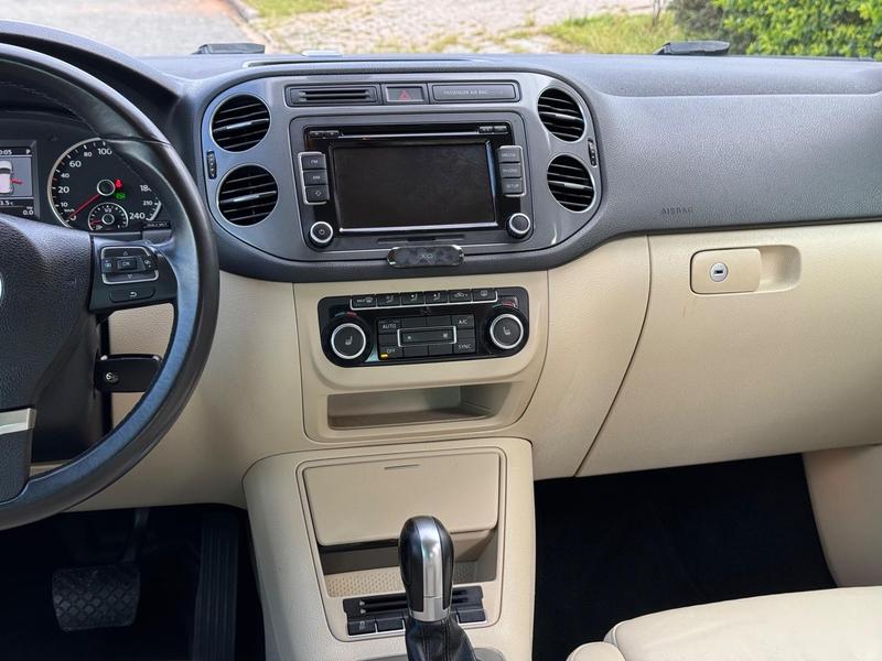 Volkswagen Tiguan 2.0 TSI - foto 15