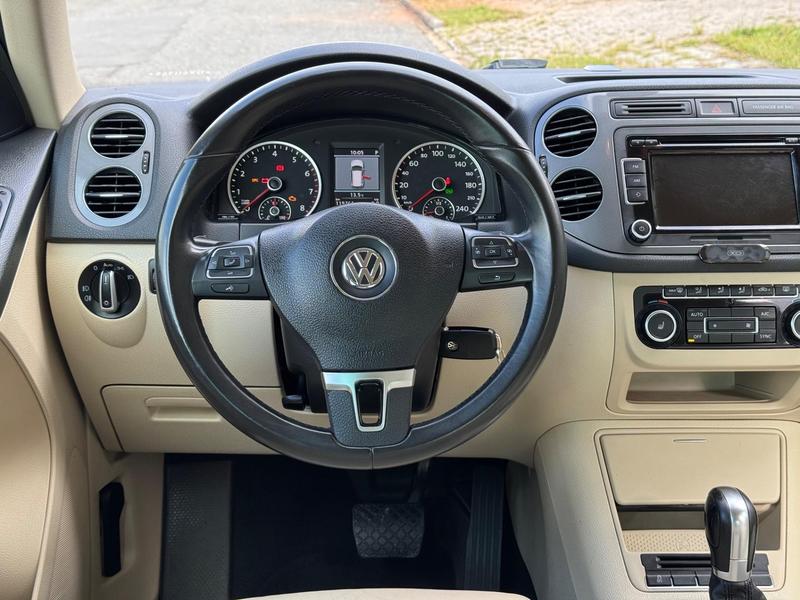 Volkswagen Tiguan 2.0 TSI - foto 13