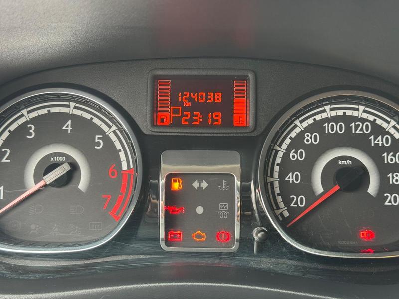 Renault Sandero Privilège Hi Flex 1.6 16V 5P Automático - foto 13