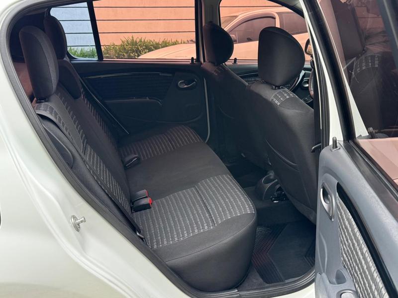Renault Sandero Privilège Hi Flex 1.6 16V 5P Automático - foto 19