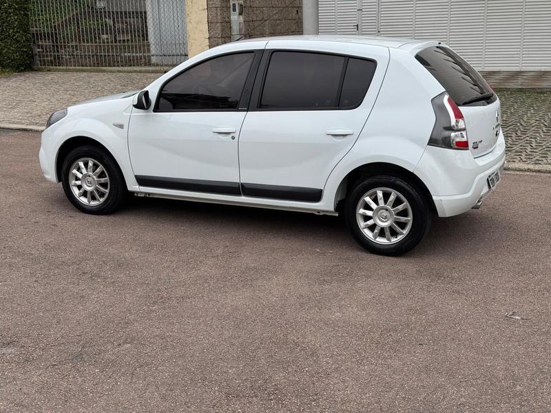 Renault Sandero Privilège Hi Flex 1.6 16V 5P Automático - foto 5