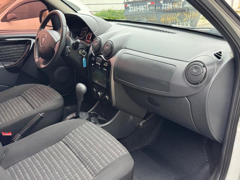 Renault Sandero Privilège Hi Flex 1.6 16V 5P Automático - foto 15