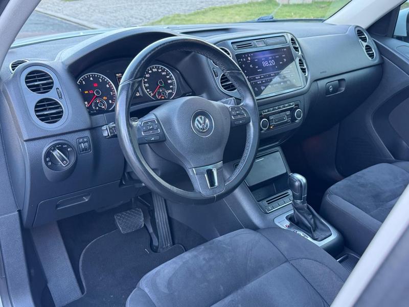 Volkswagen Tiguan 2.0 TSI - foto 8