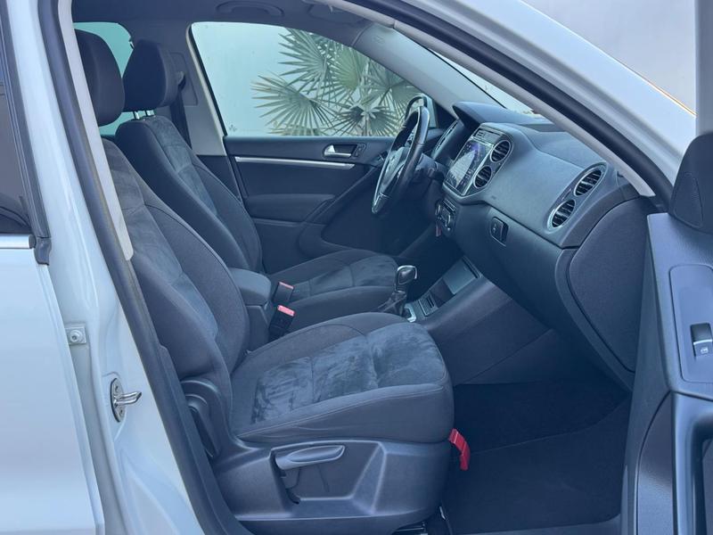 Volkswagen Tiguan 2.0 TSI - foto 17