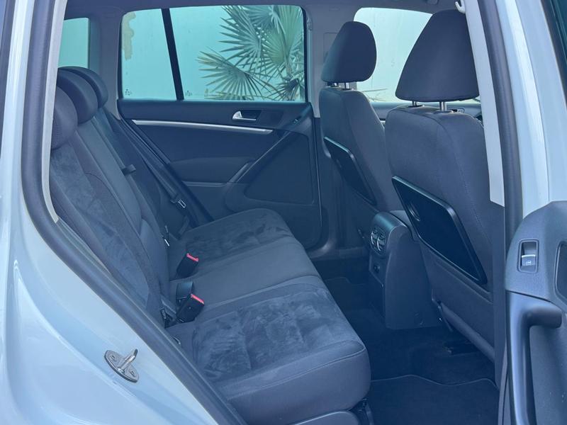 Volkswagen Tiguan 2.0 TSI - foto 20