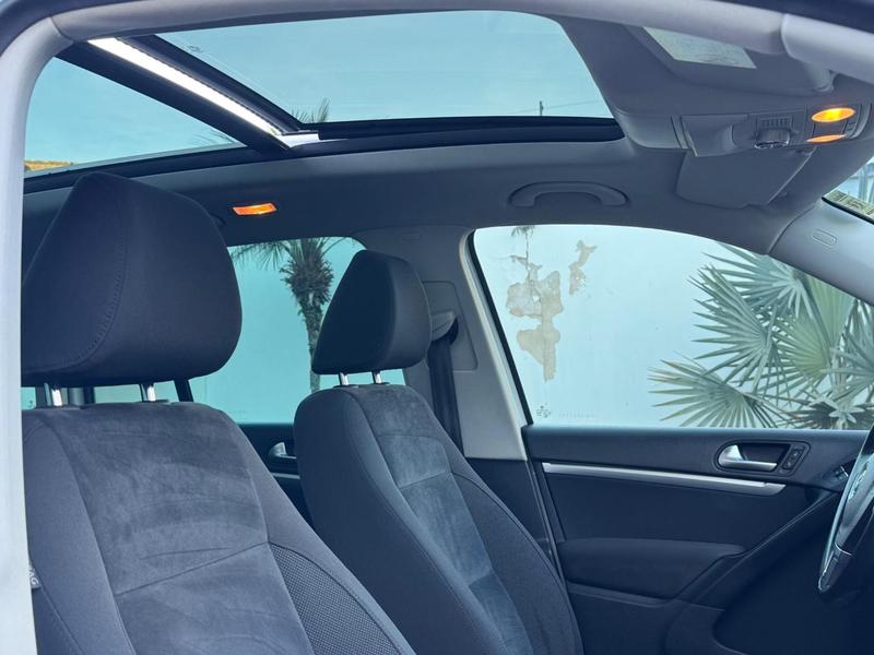 Volkswagen Tiguan 2.0 TSI - foto 18