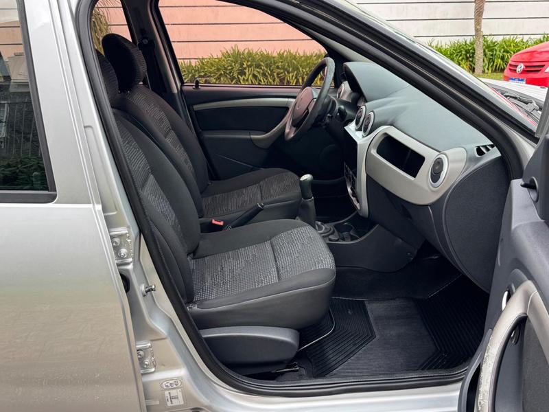 Renault Sandero Authentique Hi Flex 1.0 16V 5P - foto 15