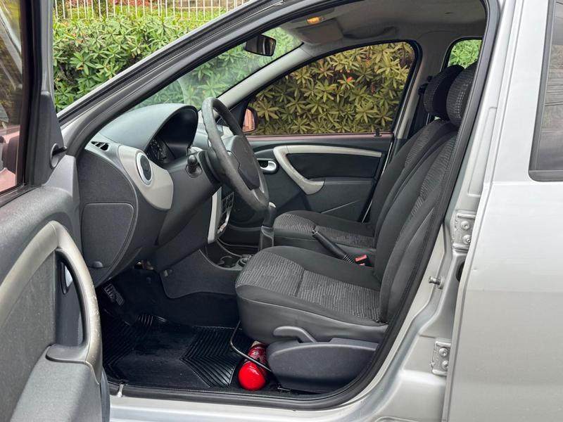 Renault Sandero Authentique Hi Flex 1.0 16V 5P - foto 8