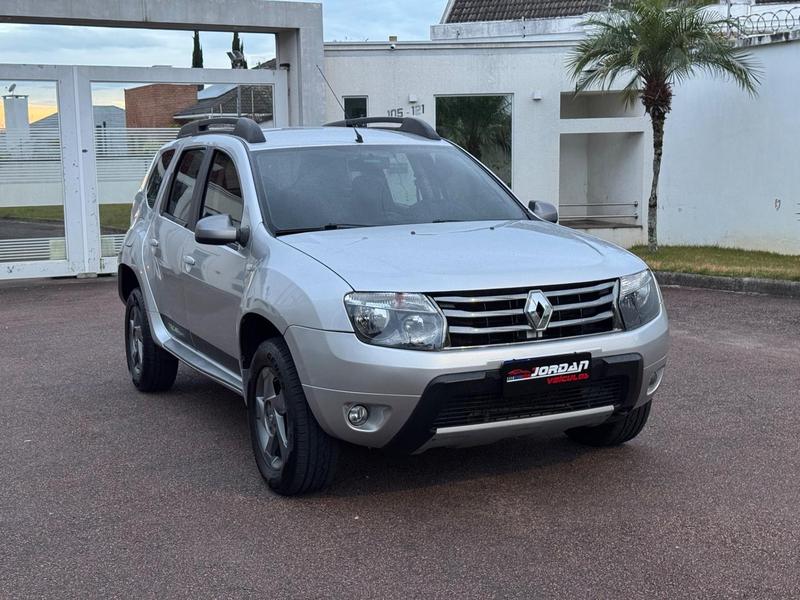 Renault Duster 2.0 D 4x2a - foto 2
