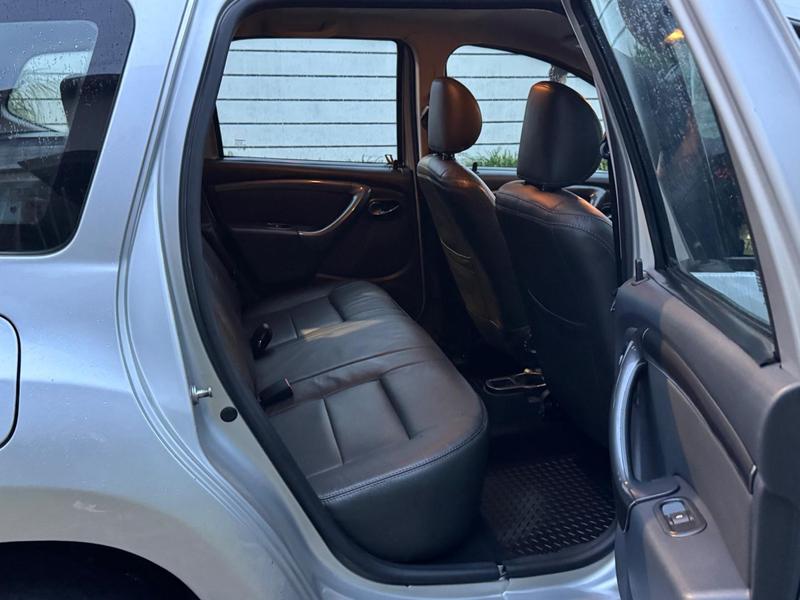 Renault Duster 2.0 D 4x2a - foto 18