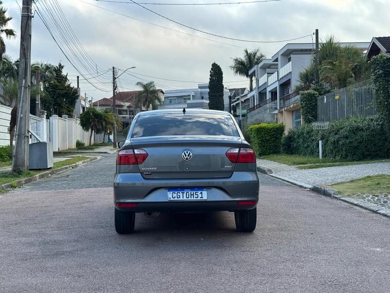 Volkswagen Voyage 1.6 MSI Flex 16V 4P Aut. - foto 6