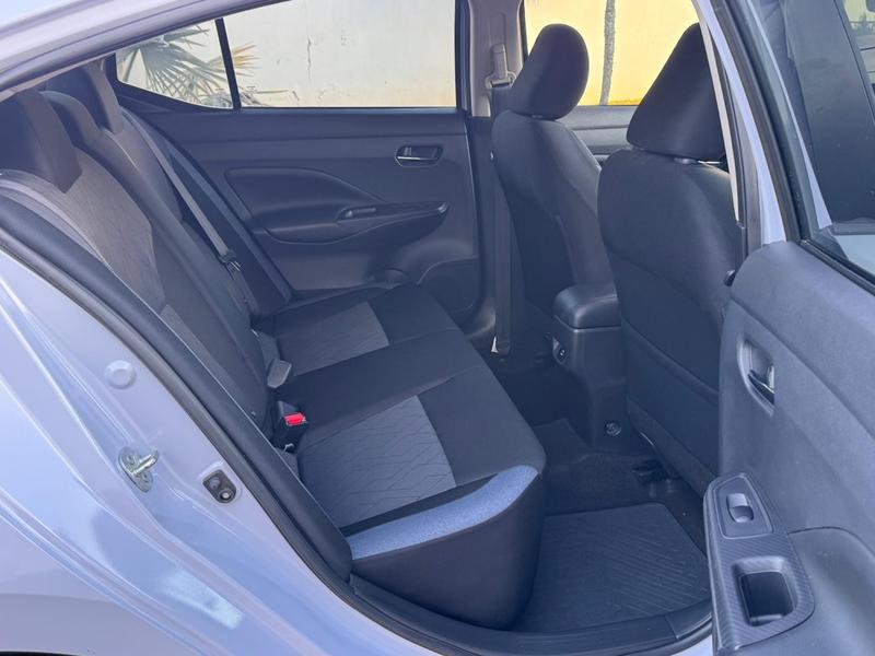 Nissan Versa Advnc CVT - foto 20