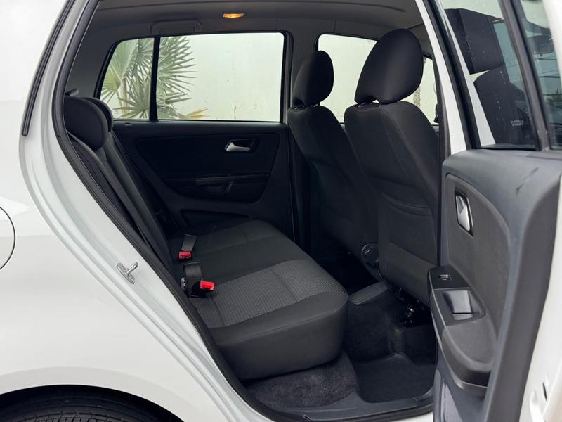 Volkswagen Fox Highline I Motion 1.6 Flex 16V 5P - foto 16