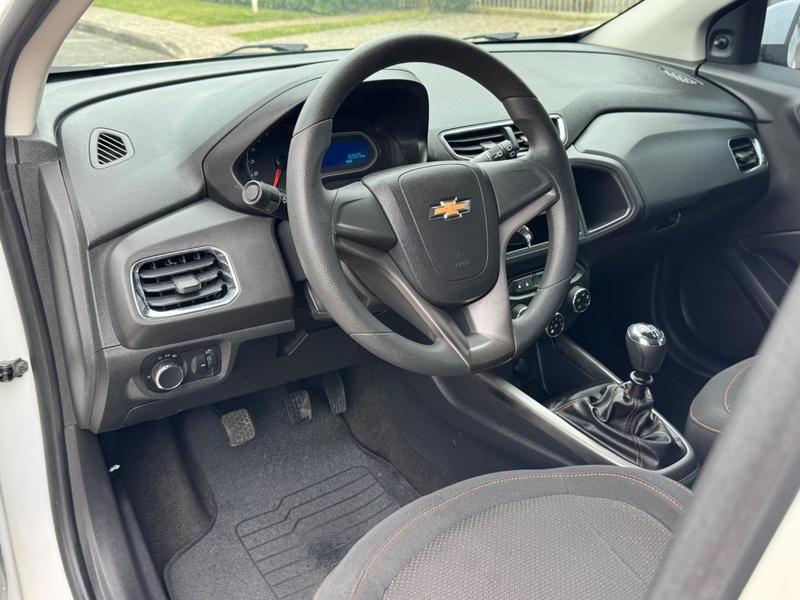 Chevrolet Onix 10mt LT - foto 8