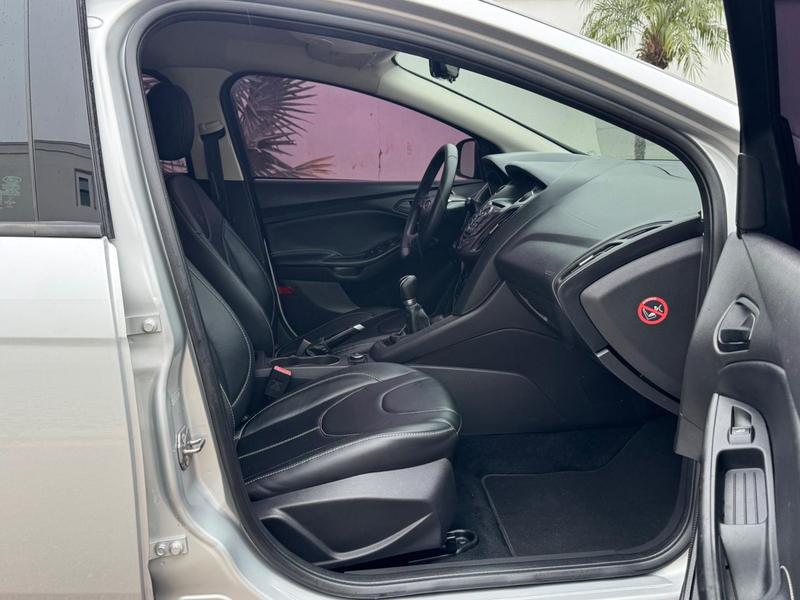 Ford Focus S 1.6 H - foto 14