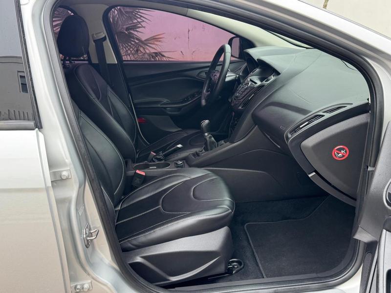 Ford Focus S 1.6 H - foto 15