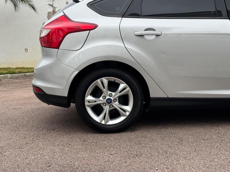 Ford Focus S 1.6 H - foto 19