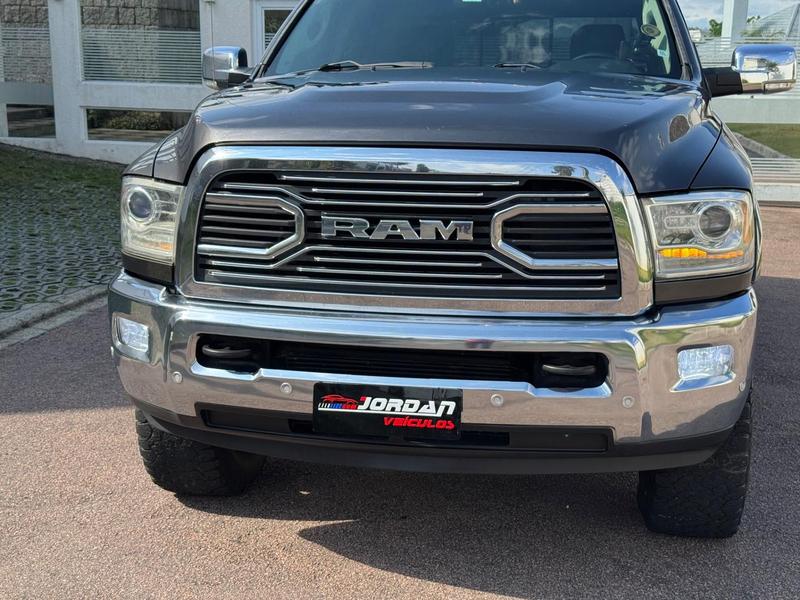 Ram 2500 Laramie 6.7 TDI Cd 4X4 Diesel - foto 16