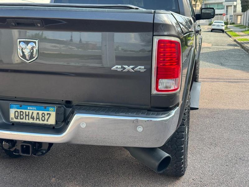 Ram 2500 Laramie 6.7 TDI Cd 4X4 Diesel - foto 13