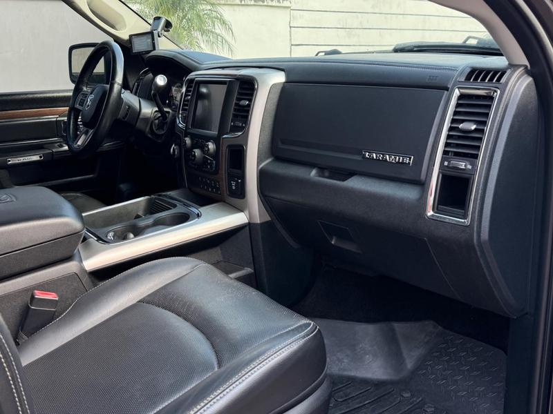 Ram 2500 Laramie 6.7 TDI Cd 4X4 Diesel - foto 14