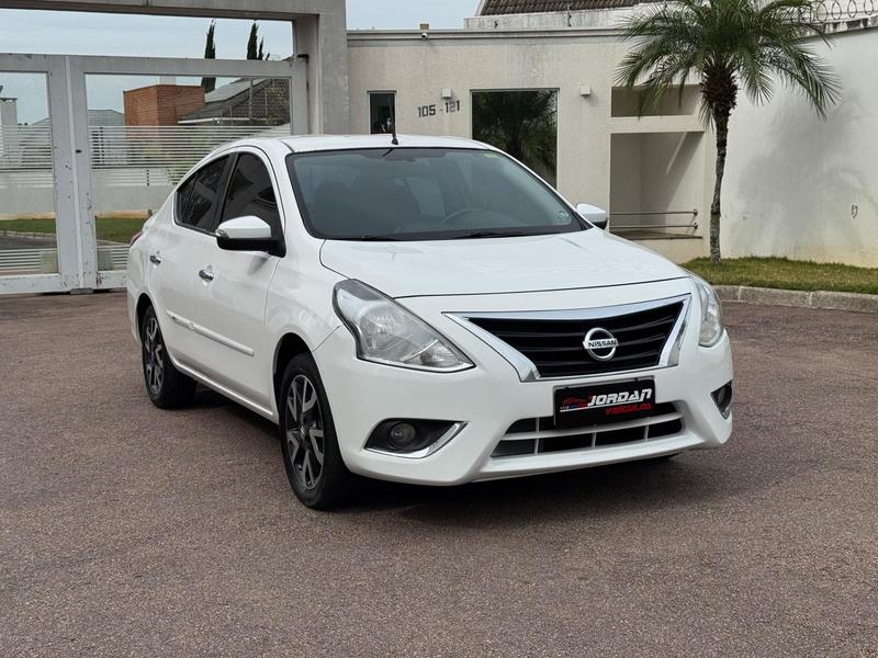 Nissan Versa 16sl CVT - foto 2