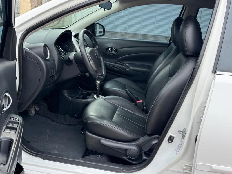 Nissan Versa 16sl CVT - foto 10