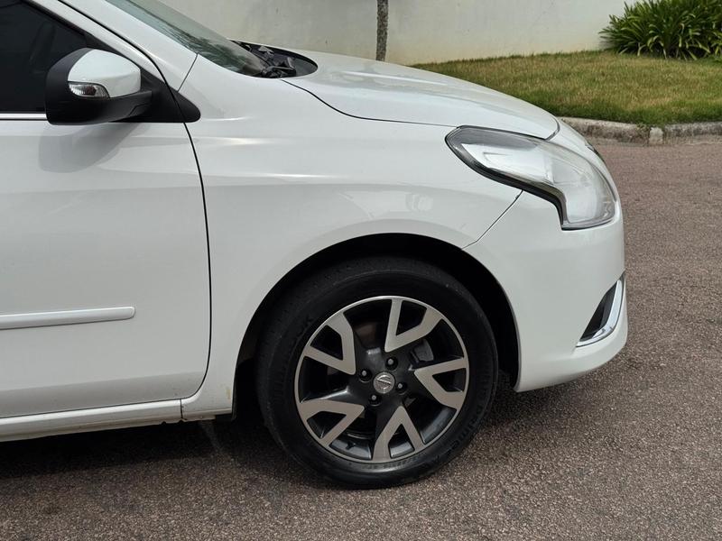 Nissan Versa 16sl CVT - foto 20
