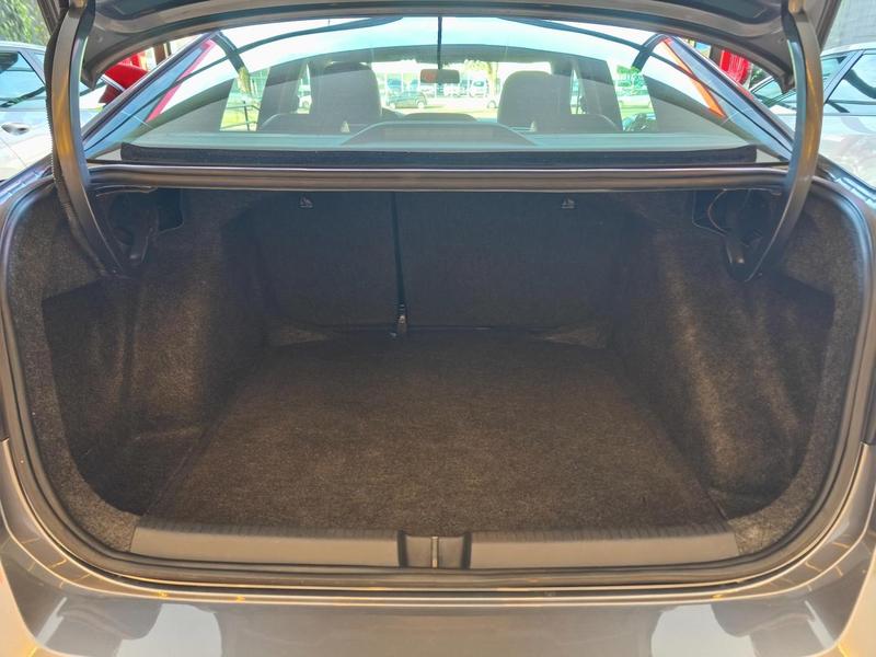 Volkswagen Virtus Comfort 200 TSI 1.0 Flex 12V Automático - foto 19