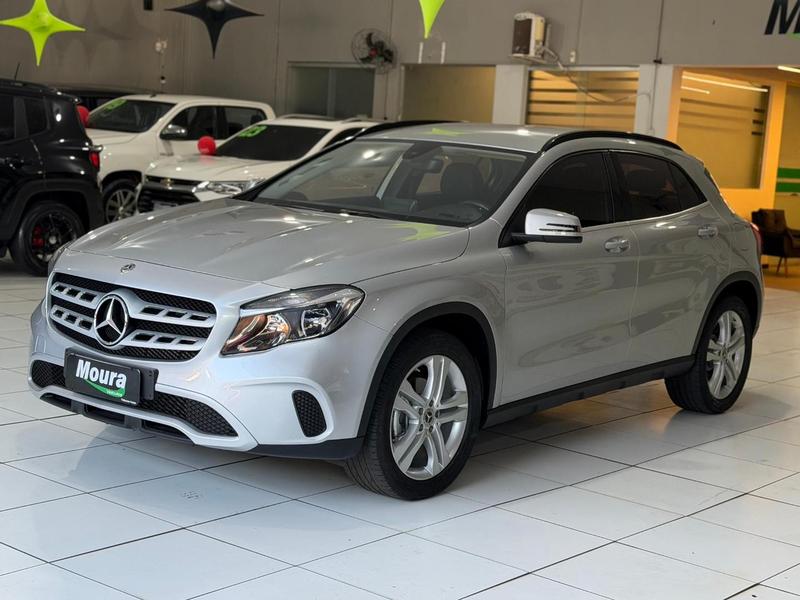 MERCEDES-BENZ GLA 200 1.6 CGI STYLE 16V TURBO 4P