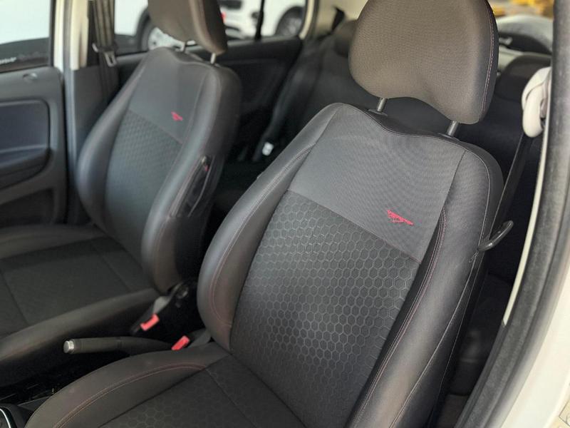 Volkswagen CrossFox 1.6 I Motion - foto 12