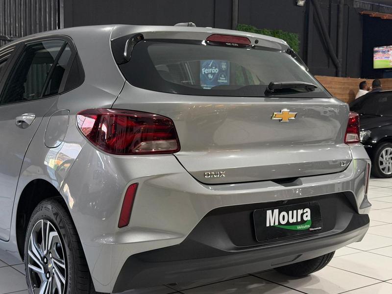 Chevrolet Onix Hatch LT 1.0 12V Flex 5P Mec - foto 4